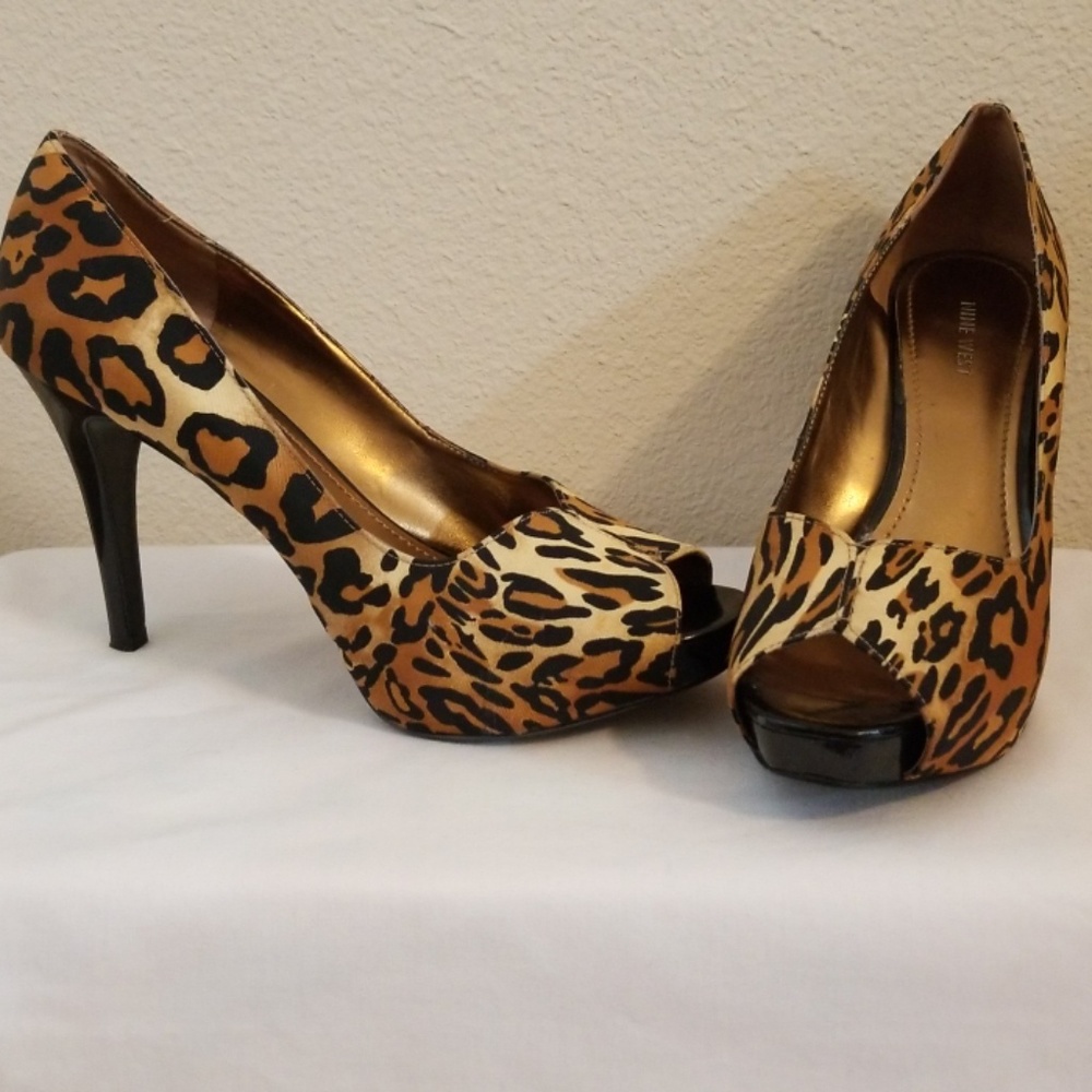 Nine West Leopard 4in Peep toed Heels